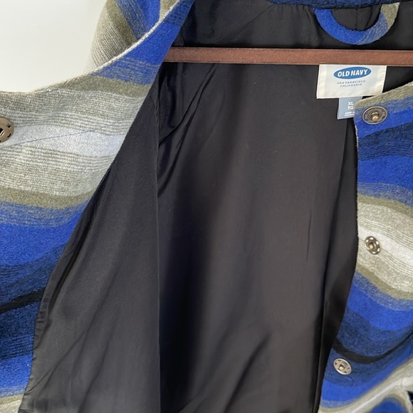 Old Navy coat! - Picture 4 of 6